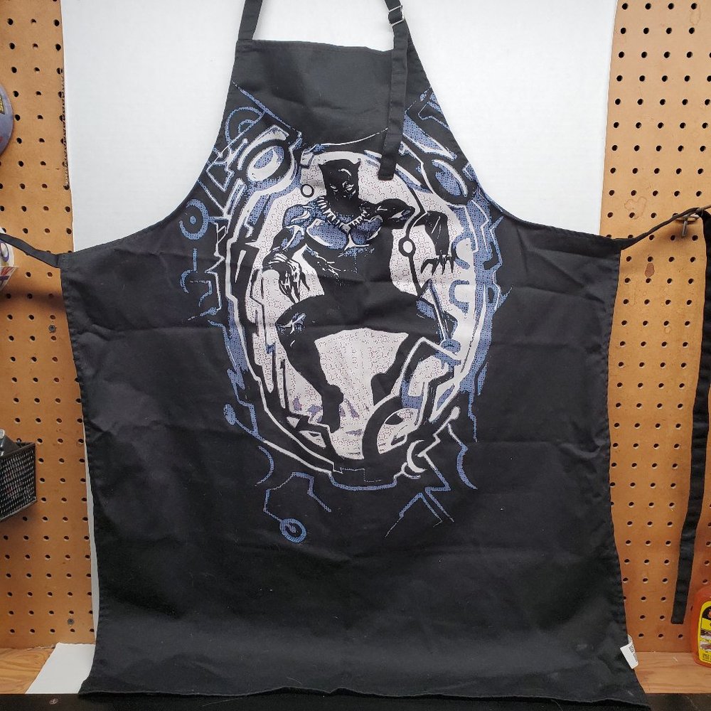 Loot‎ Crate Marvel Black Panther Apron